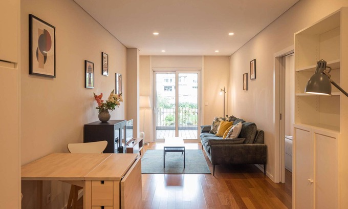 Uniao de Freguesias do Centro Apartment | JENNY PORTO - Beautiful apartment with balcony and pool
