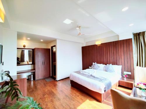 Gangtok Hotel | Jo'stel Dream Glory Hotel and Bar - Near MG Marg