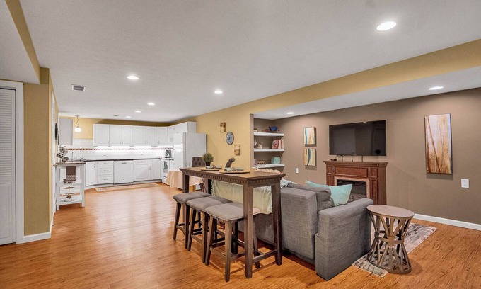 Johnstown House | Johnstown Country Escape, minutes from everything