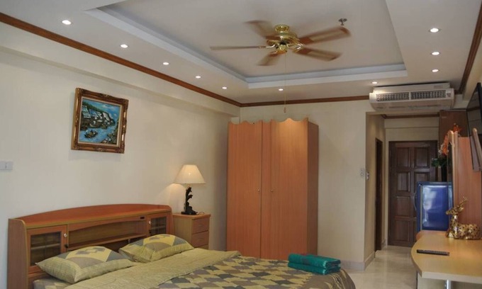 South Pattaya Condo | Jomtien Beach Condomijium Jbc S1 F4 R25