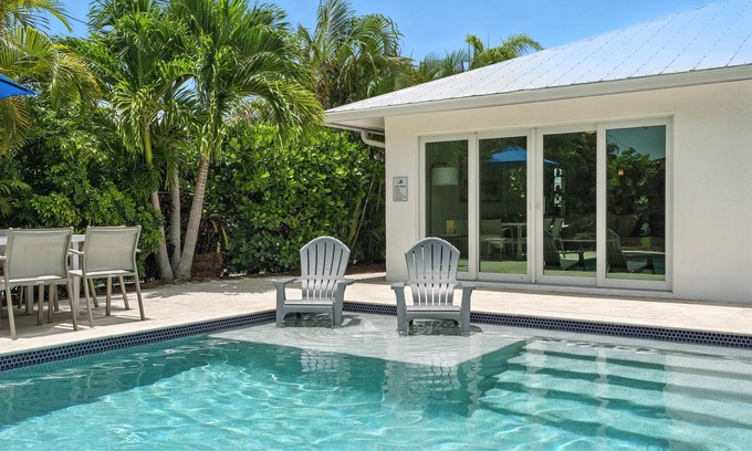 Naples Park House | Juniper Presents: Pool Paradise w/Spa – Outdoor Living + Close to Beach & Shops