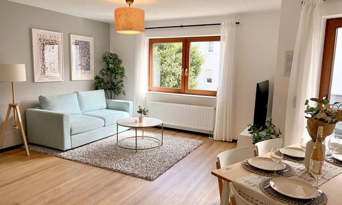 Quint Apartment | JUPAS° Trier| Boho Home with balcony & parking lot