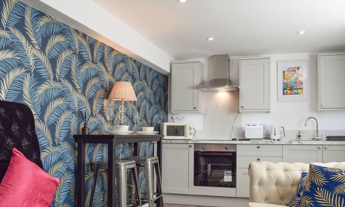 Alcester Cottage | Just a few steps to the centre of the beautiful historic English market town of Alcester in the coun