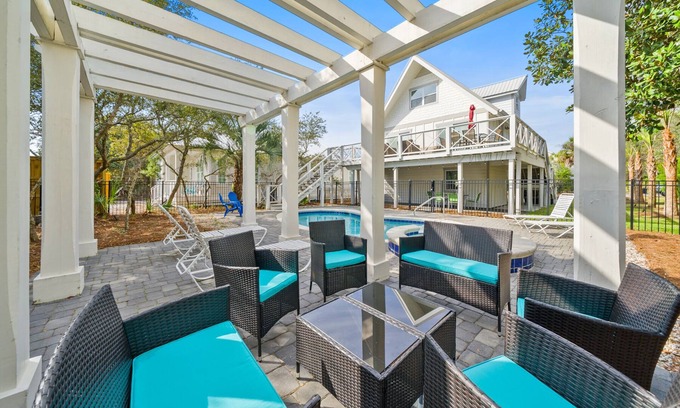 Seagrove Beach House | Just Another Day in Paradise! Seagrove Beach, Pool, Near the Beach and Seaside