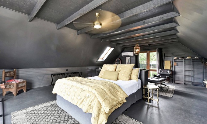 Coal Point House | just listed Coal Point Loft with Views