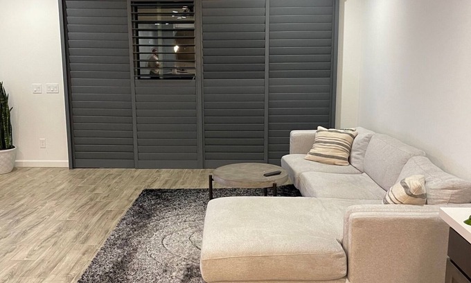 Laveen House | Just minutes from the stadium