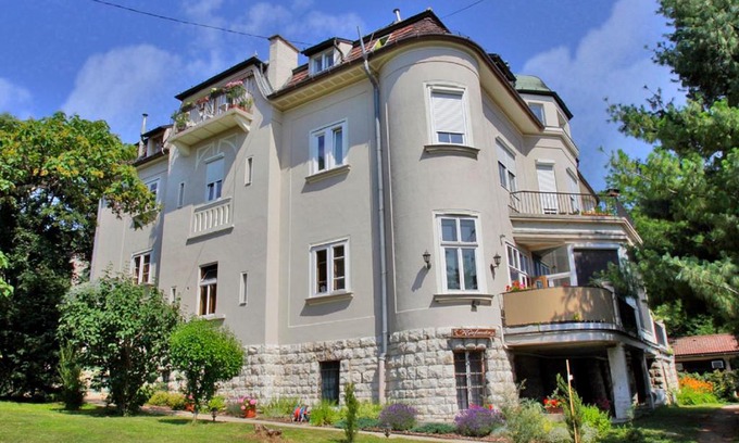 Gellert Hill Bed & Breakfast | Kalmár Panzió