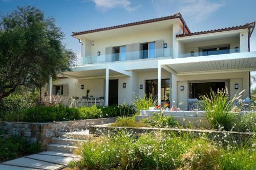 Lefktron Villa | Kalogria Residence