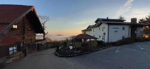 Dannenfels Apartment | Kastanienhof Apartment Hotel