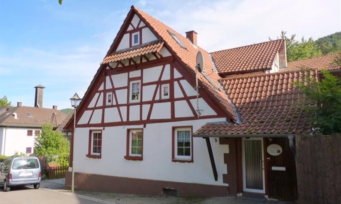 Nothweiler House | Katharina (Burkhart) - Apartment, shower and bath, toilet, 3 bedrooms
