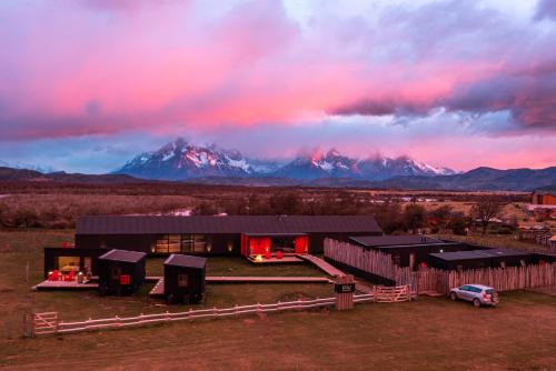 Torres Del Paine Cabin | Kau Rio Serrano