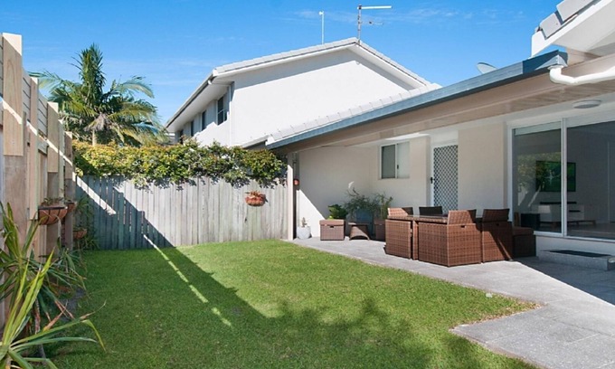 North Creek Villa | Kay's Hideaway - Stylish & New Fashioned with Wifi