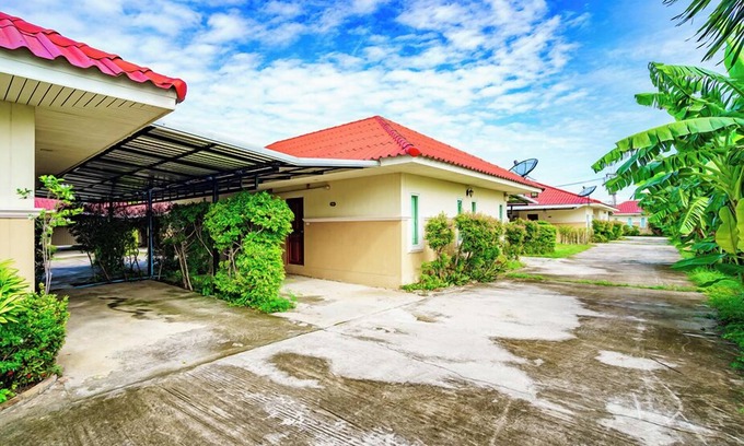 Saen Suk Hotel | Kebtawan Resort