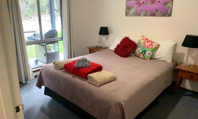 Yelverton House | Kerriley Park FarmStay