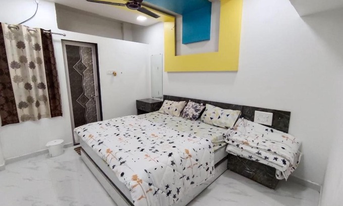 Rajpipla House | Keshav Homestay