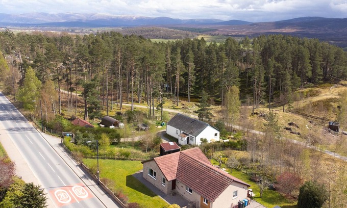 Newtonmore Ski Chalet | Killiechangie House the Cairngorms