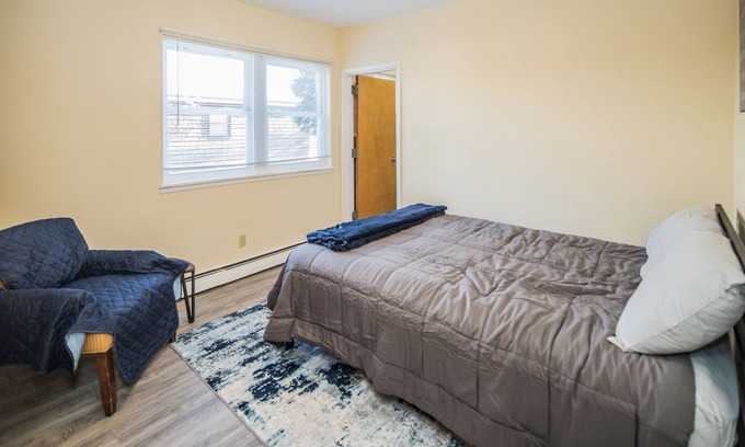 East Haven Rutland County Apartment | Killington Heights Lodge minutes to ski area