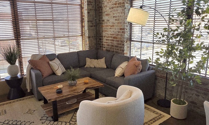 Roanoke Apartment | King Bed, Free Garage Parking - Brick Loft in Downtown Roanoke