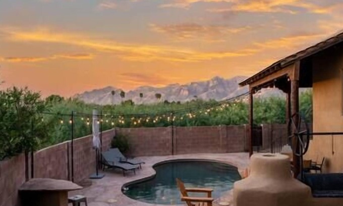 Campus Farm Villa | King Bed, Location, Pool, Fire Pit, & Views