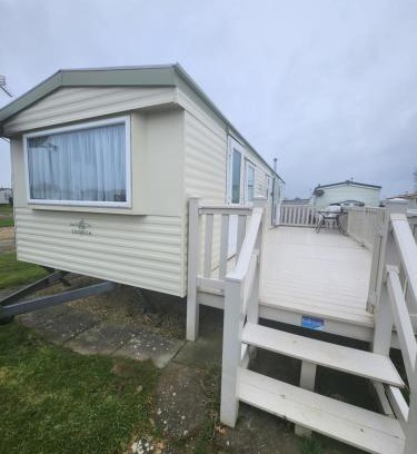 Ingoldmells Resort | Kingfisher OAK 1098 Dees Caravan Lettings