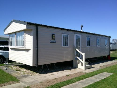 Ingoldmells Other | Kingfisher Seasons KF 8 Berth Central Heated Close to site entrance