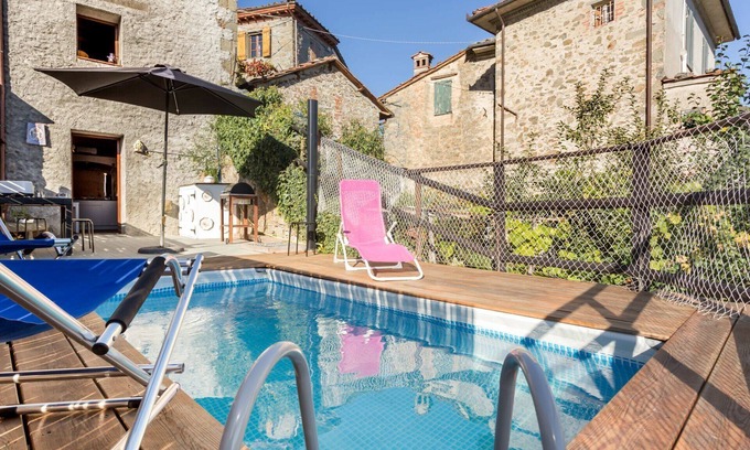 Bagni di Lucca Apartment | KIWI, beautiful 2 bedrooms house with Private swimming pool and outdoor