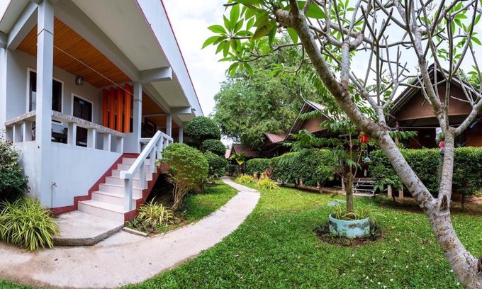 Ko Lanta Hotel | KLONGNIN NATURE HILL