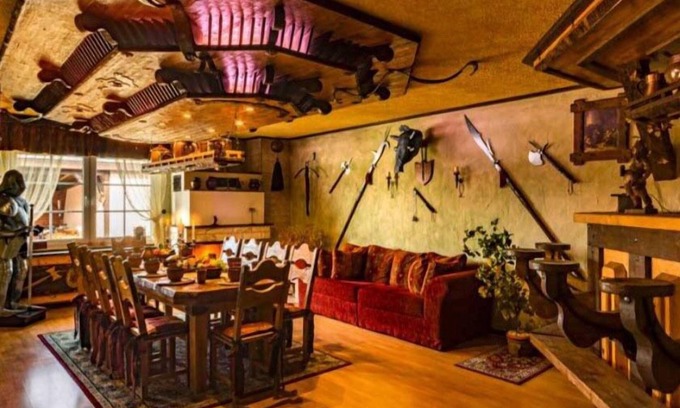 Falkenhagen House | Knights' hostel to the falcon