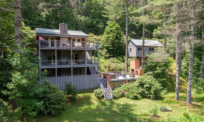 West Jefferson House | Knotty Pine - pet friendly on New River, outdoor fireplace