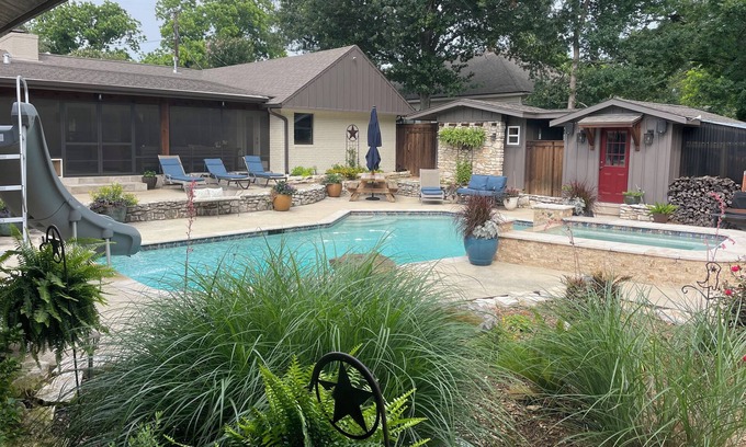 Caldwell Apartment | Kolache Capital, Aggie Retreat only 25 minutes to Aggieland in downtown Caldwell