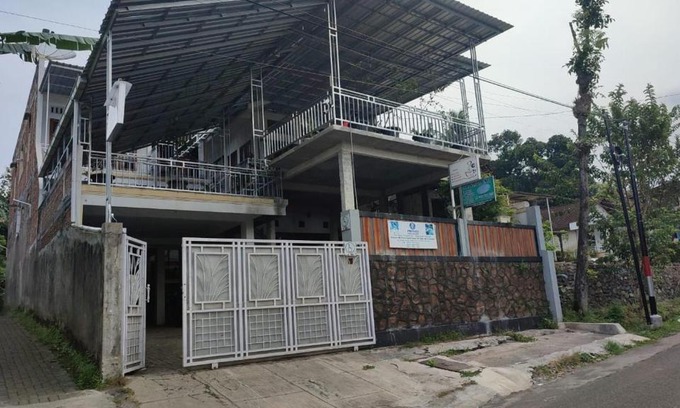 Prigen House | kopi ABG