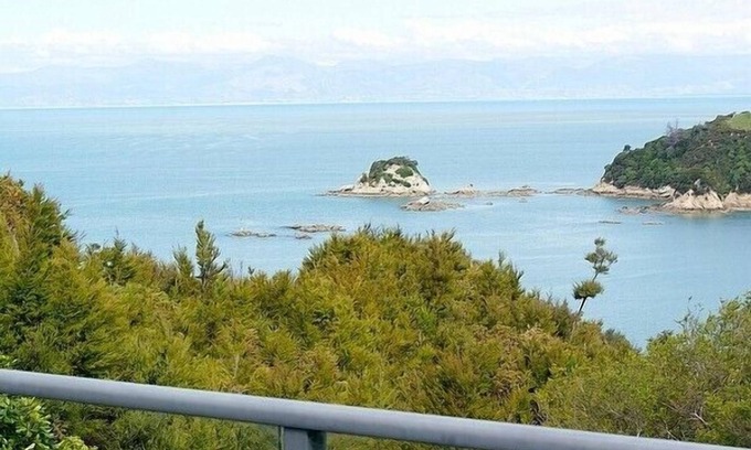 Ngaio Bay Cottage | Korora - Kaiteriteri Beach House