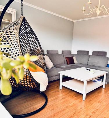 Prievidza Apartment | Krásny, plne vybavený byt s bezplatným parkovaním