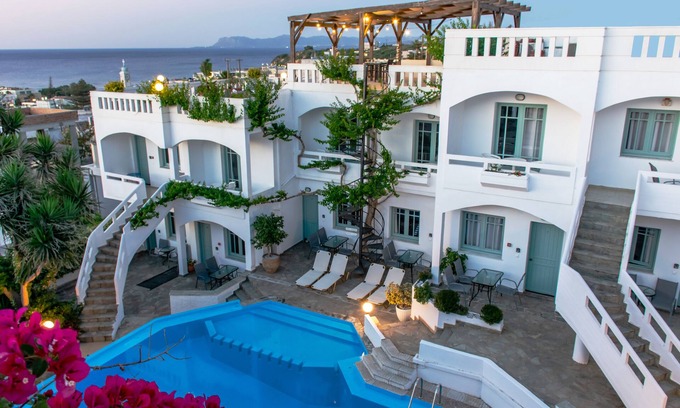 Kato Stalos Hotel | Kurmulis Studios, Maisonette with Pool View!