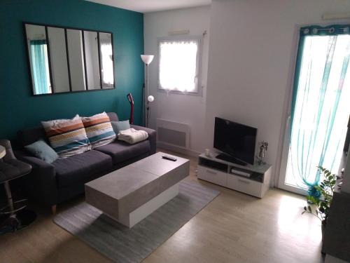 La Celle-sous-Gouzon Apartment | L'évasion bleue Studio tt confort proche centre ville