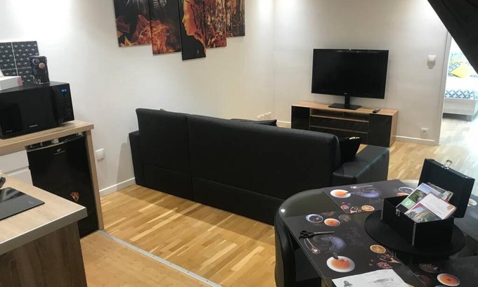 Charleville-Mezieres Apartment | L alysé