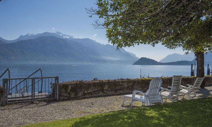 Menaggio Apartment | L'approdo: Menaggio, directly on the lake!