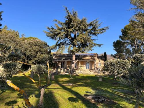 Cabrieres-d'Avignon Apartment | L'Atelier de la Baronnie - Lubéron