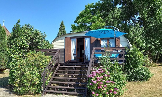 Saint-Sebastien House | L'Insolite Tonneau Creusois in the heart of the Valley of the Painters!