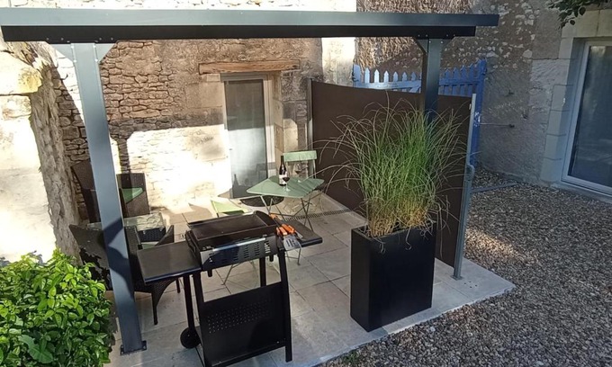 Civray-sur-Esves House | L'instant Civray