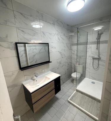 Bagnols-sur-Ceze Apartment | l'oasis bagnolet