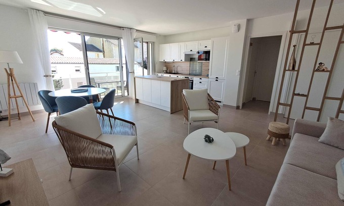Saint-Palais-sur-Mer Apartment | L'océanide, F2 Plage du Bureau