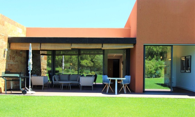 Vilamoura Ski Chalet | L'Orangerie Green Garden by SAPvillas