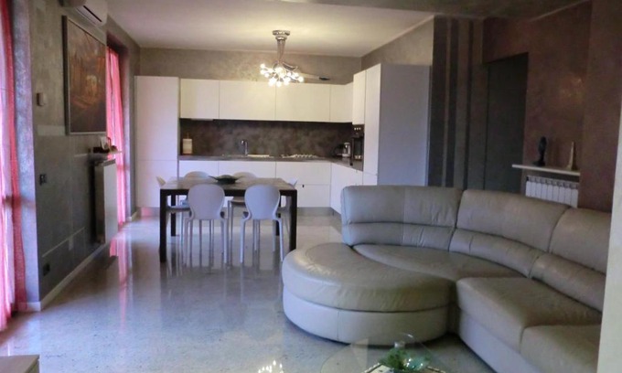 Brusaporto Apartment | L&R Apartment, comodo e riservato