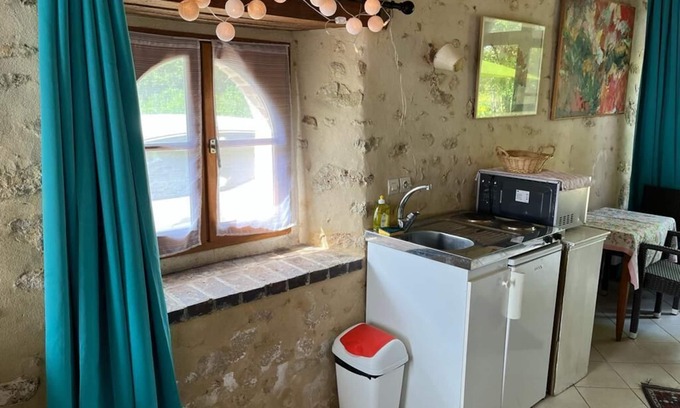 Greez-sur-Roc Apartment | La Campagne, au Calme, en Studio Indépendant