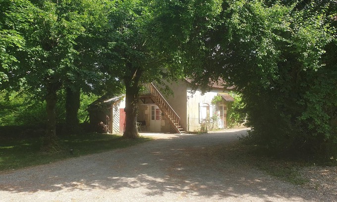 Farges-en-Septaine Villa | La Casa d'Augy à Farges, proche de Avord et Bourges en gite de 2 à 8 personnes