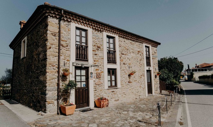 San Pedro de la Ribera Cottage | La casa del Campo, cozy cottage next to the beaches of Cudillero