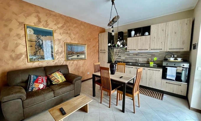 Castromediano House | La casa del giramondo