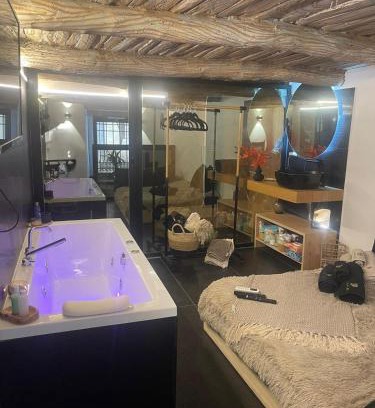 Naples Apartment | La Casa di Zara