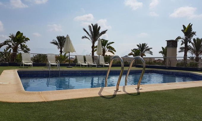 Aguilas Apartment | La Loma